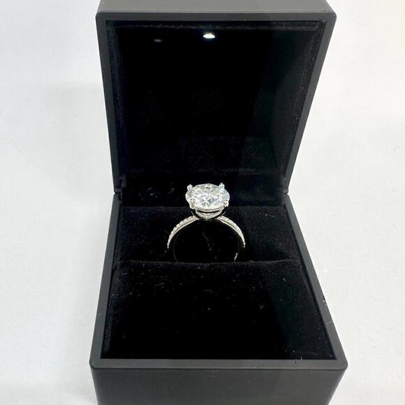 Moissanite Diamond Ring 5 Ct Engagement Wedding Round Cut Solitaire GRA Size 6 - Picture 8 of 11